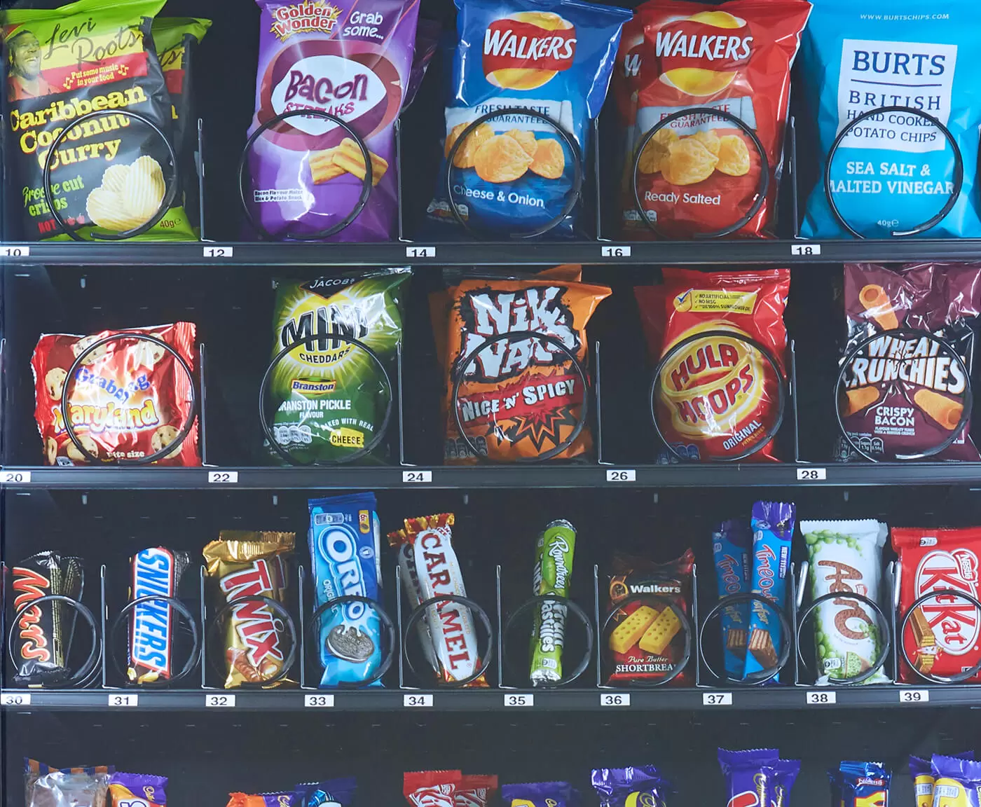 snack-machine-header Our Machines stocked with snacks and chips.
