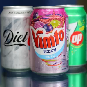 Cold cans from Coinadrink.