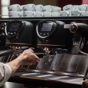 Gaggia La Reale is an industry approved traditional coffee machines that delivers everything the modern day Barista needs.