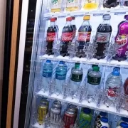 A cold drink vending machine brings so many benefits to your business. A cold drink vending machine brings so many benefits to your business.
