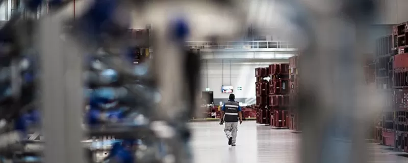 Vending machine services can help the manufacturing industry stay on the right track.