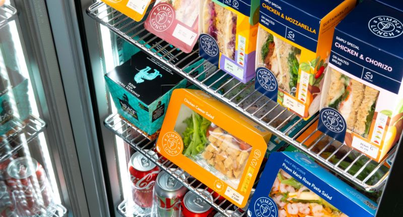 The smart fridge offers the opportunity for a comprehensive fresh food service at work.