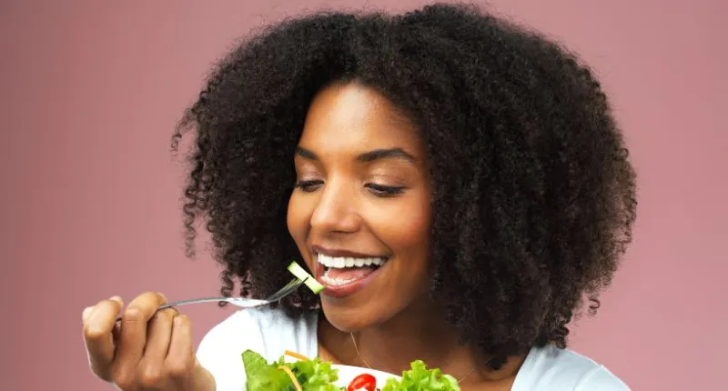 Healthier vending machine options encourage your staff to eat healthier, which in turn could boost wellbeing and productivity.