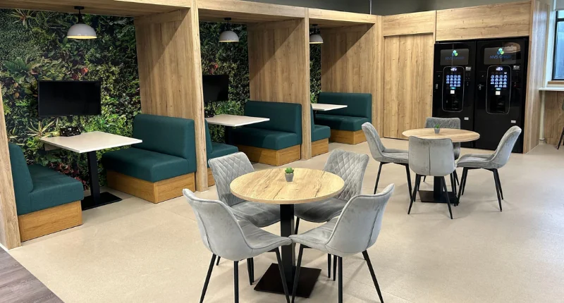 Micro Markets are not designed to replace vending machines, they instead appeal to larger businesses with different requirements.